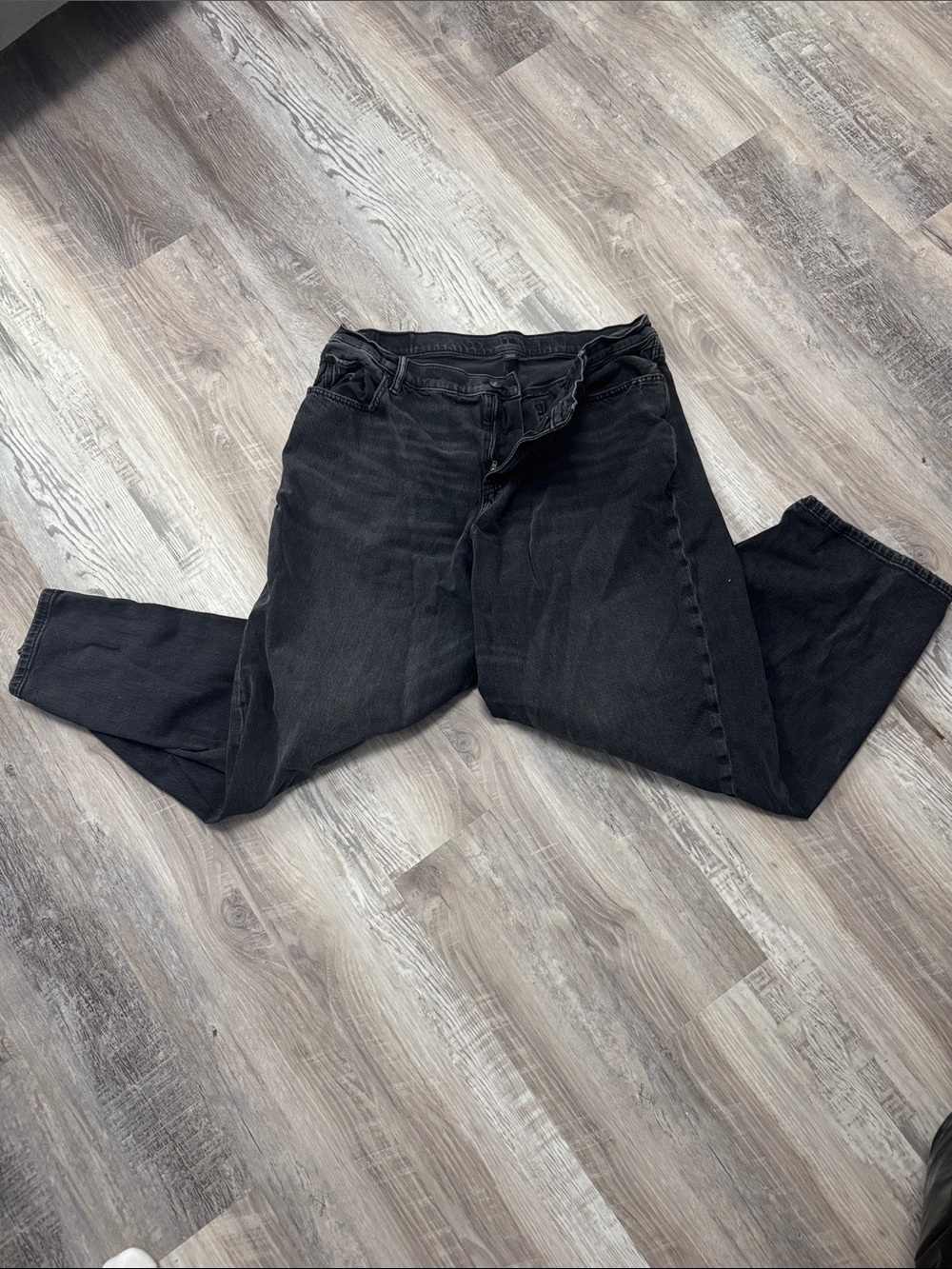 American Eagle Outfitters Washed Black Barrel Jeans